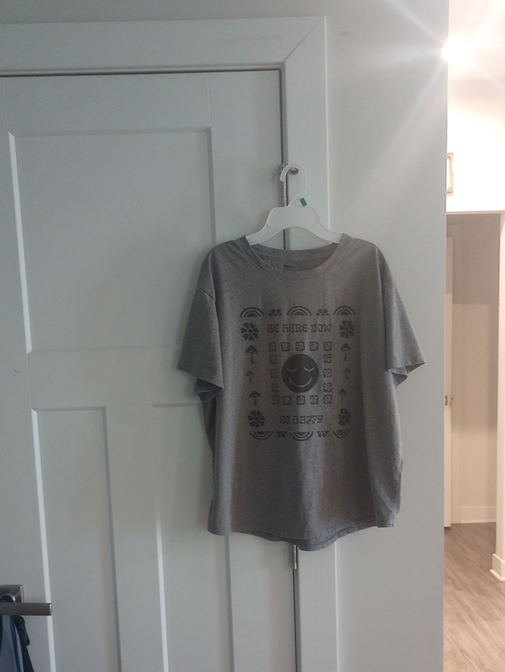 Sonoma Gray Graphic Smiley Short Sleeve Tee